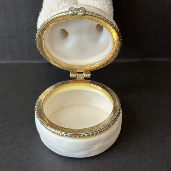 Snowbabies Trinket Box Twins 4" Snow Angels Figure Ice Skating Figurine CLEAN - Picture 3 of 11